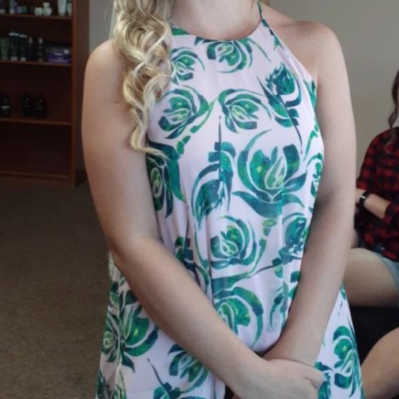 EVERLY Isolde Dress Pink Green Floral Halter Stitch Fix Medium - Picture 5 of 5